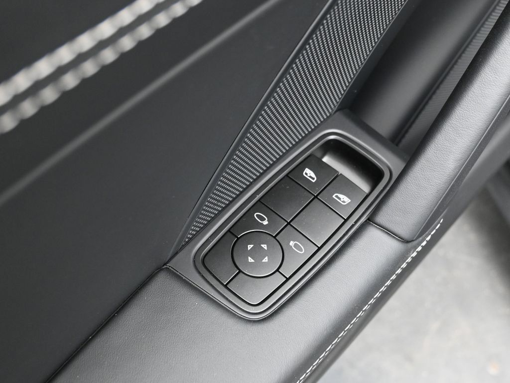 Used 2026 Porsche 911 GT3 RWD image 9