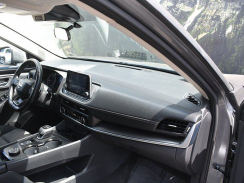 Used 2026 Nissan Rogue SV AWD/4WD image 24