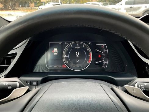 Used 2024 Lexus ES 350 w/ Premium Package FWD image 31
