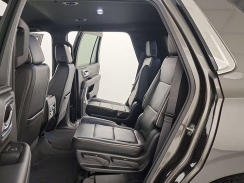 Used 2021 GMC Yukon SLT AWD/4WD image 17