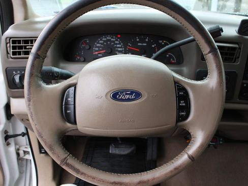 Used 2004 Ford F350 Lariat image 19