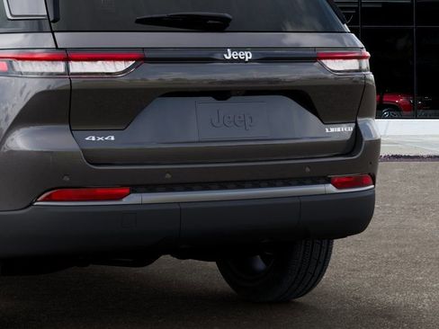New 2026 Jeep Grand Cherokee Limited AWD/4WD image 13
