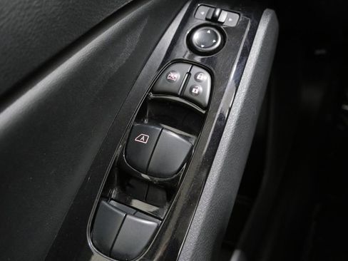 Used 2024 Nissan Altima 2.5 SR FWD image 12