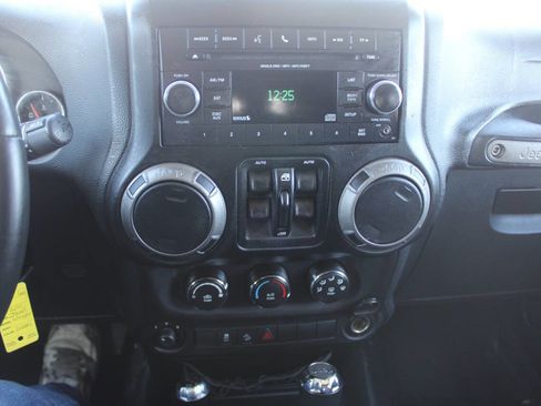 Used 2011 Jeep Wrangler Unlimited Sport image 13