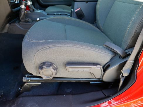 Certified 2024 Jeep Gladiator Sport image 20