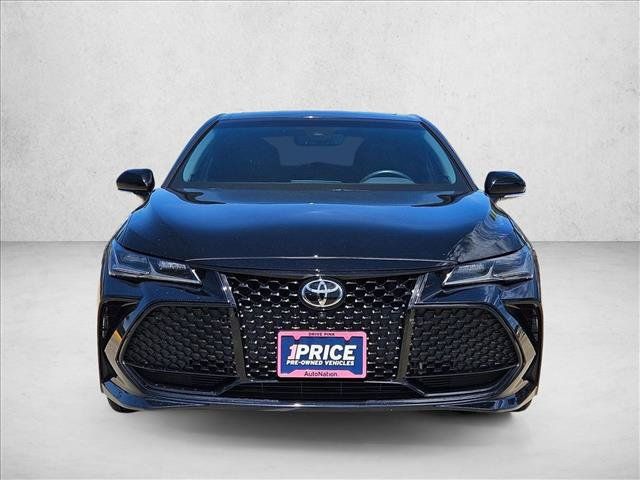 Used 2022 Toyota Avalon Touring w/ Advanced Safety Package FWD image 2