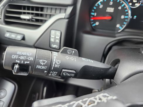 Used 2019 Chevrolet Tahoe Premier image 16