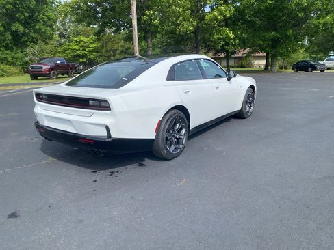 New 2026 Dodge Charger R/T w/ Blacktop Package AWD/4WD image 8