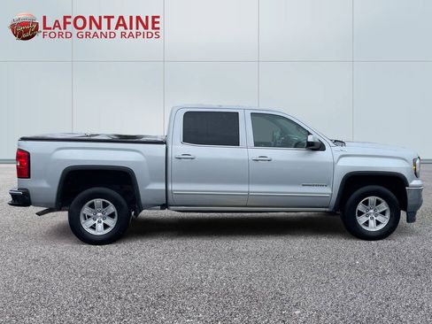 Used 2016 GMC Sierra 1500 SLE w/ SLE Value Package AWD/4WD image 8
