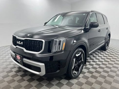 Used 2024 Kia Telluride EX AWD/4WD image 2