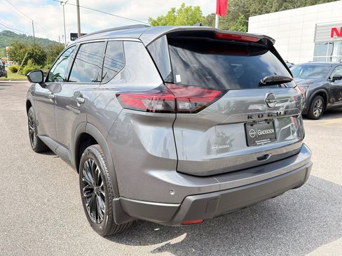 New 2026 Nissan Rogue SV FWD image 6