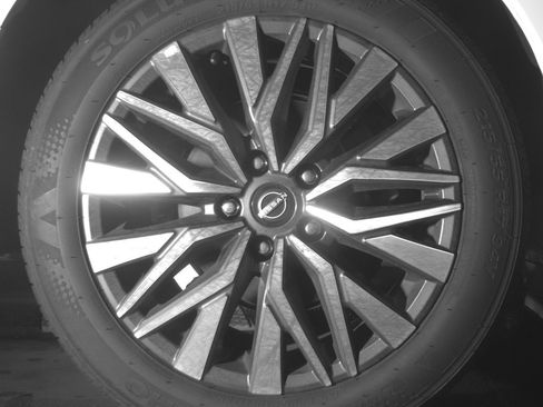 Used 2025 Nissan Altima 2.5 SV FWD image 15