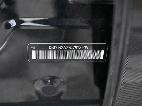 Used 2019 Kia Soul image 28