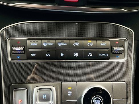 Used 2022 Hyundai Santa Fe SEL w/ Convenience Package image 11