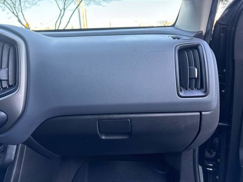 Used 2016 Chevrolet Colorado Z71 w/ LPO, Gearon Bar Package image 19