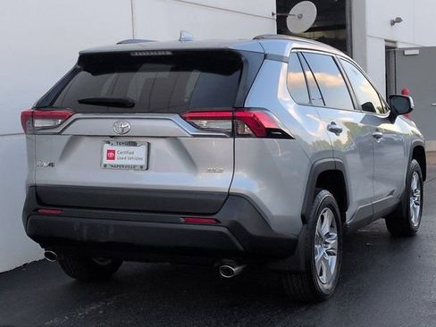 Used 2024 Toyota RAV4 XLE FWD image 5