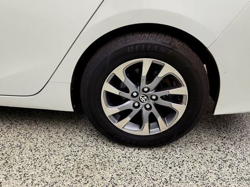 Used 2021 Toyota Prius Prime XLE w/ Carpet Mat Package (TMS) FWD image 9