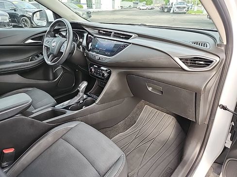 Used 2020 Buick Encore GX Preferred w/ Cold Weather Comfort Package FWD image 33