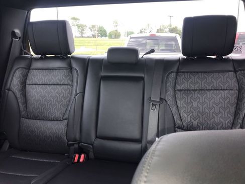Used 2025 Toyota Tundra Limited image 21