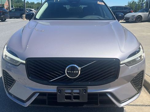 Used 2026 Volvo XC60 B5 Plus AWD/4WD image 2
