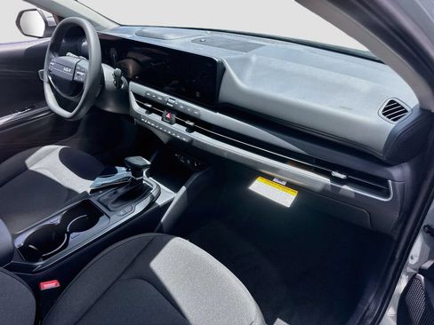New 2026 Kia K4 FWD image 26