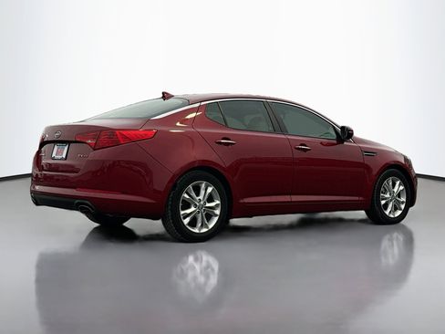 Used 2011 Kia Optima EX image 2