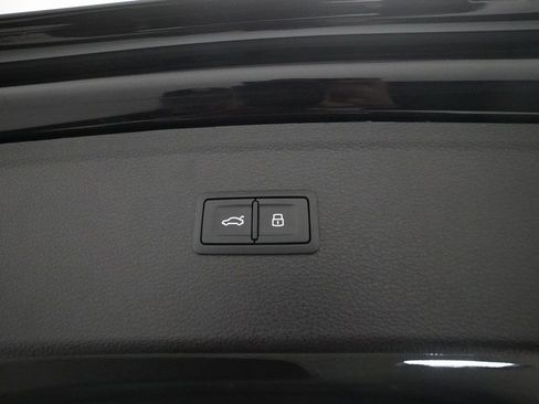 New 2025 Audi Q5 e Premium Plus AWD/4WD image 15