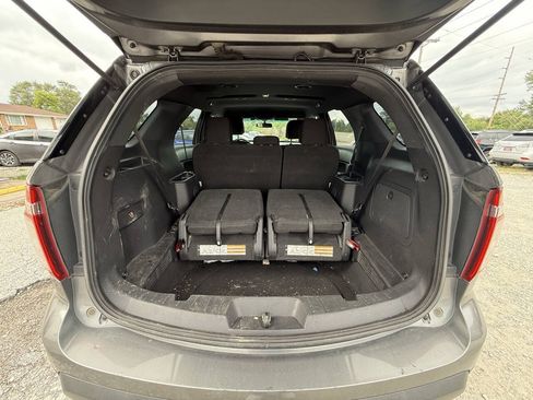 Used 2012 Ford Explorer XLT AWD/4WD image 16