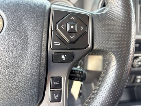 Used 2019 Toyota Tacoma SR5 RWD image 23
