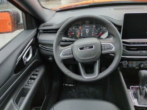 New 2026 Jeep Compass Latitude image 15