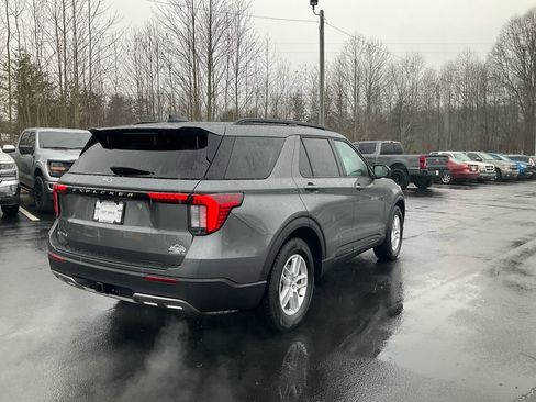 New 2026 Ford Explorer Active w/ Active Comfort Package RWD image 5