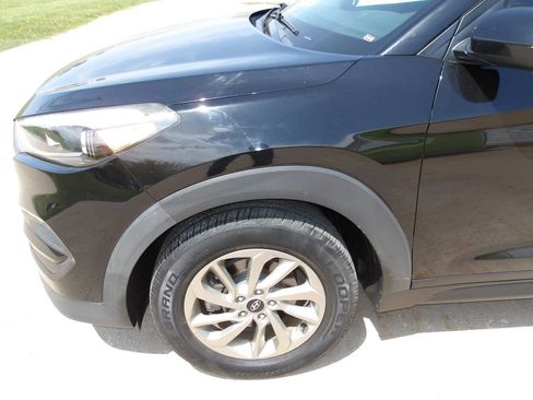 Used 2017 Hyundai Tucson SE FWD image 29