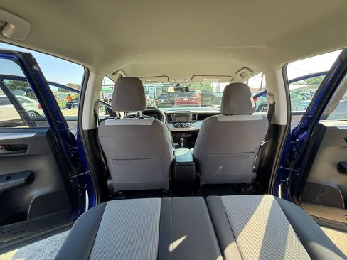 Used 2015 Toyota RAV4 LE image 20