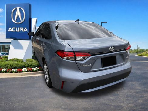 Used 2021 Toyota Corolla LE w/ Carpet Mat Package (TMS) FWD image 3