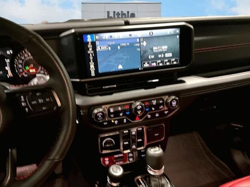 Used 2024 Jeep Wrangler Unlimited Rubicon 392 image 16