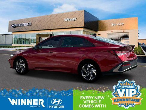 New 2025 Hyundai Elantra Sport image 4