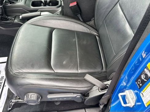 Used 2022 Jeep Wrangler Unlimited Sahara w/ Cold Weather Group image 21