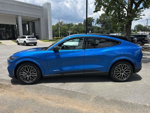 Used 2025 Ford Mustang Mach-E Premium RWD image 8