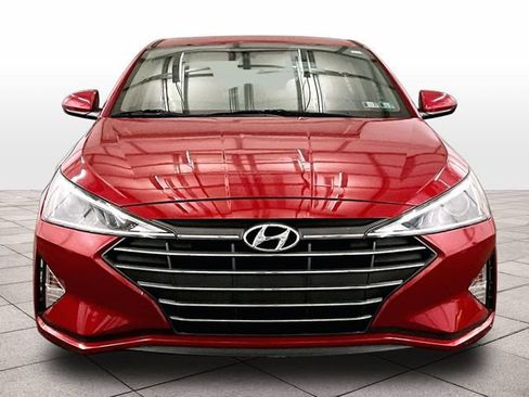 Used 2020 Hyundai Elantra SE w/ Cargo Package (C1) FWD image 3