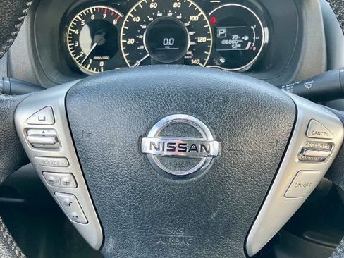Used 2015 Nissan Versa Note SV image 10