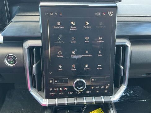 Used 2025 GMC Acadia Elevation image 14