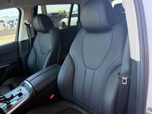 Used 2021 BMW X7 xDrive40i w/ Premium Package AWD/4WD image 43