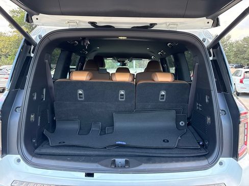 Used 2026 Nissan Armada SL AWD/4WD image 10