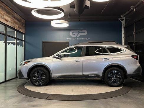 Used 2020 Subaru Outback Onyx Edition XT image 6