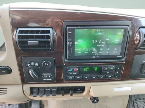 Used 2006 Ford F350 King Ranch AWD/4WD image 27
