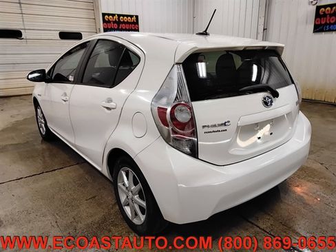 Used 2012 Toyota Prius C One image 6