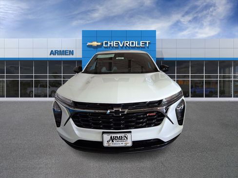 New 2026 Chevrolet Trax RS FWD image 3