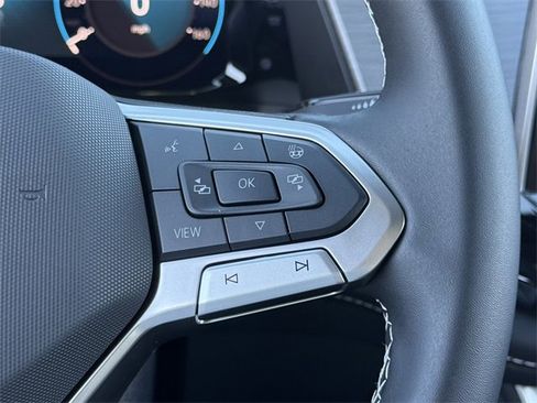 New 2026 Volkswagen Atlas Cross Sport SE image 11