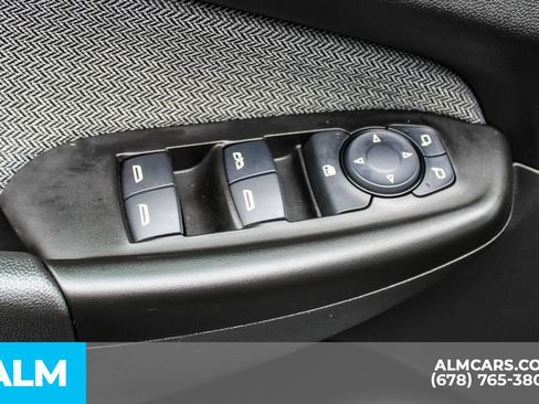 Used 2025 Chevrolet TrailBlazer LT FWD image 36