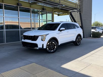 Used 2025 Kia Sorento S